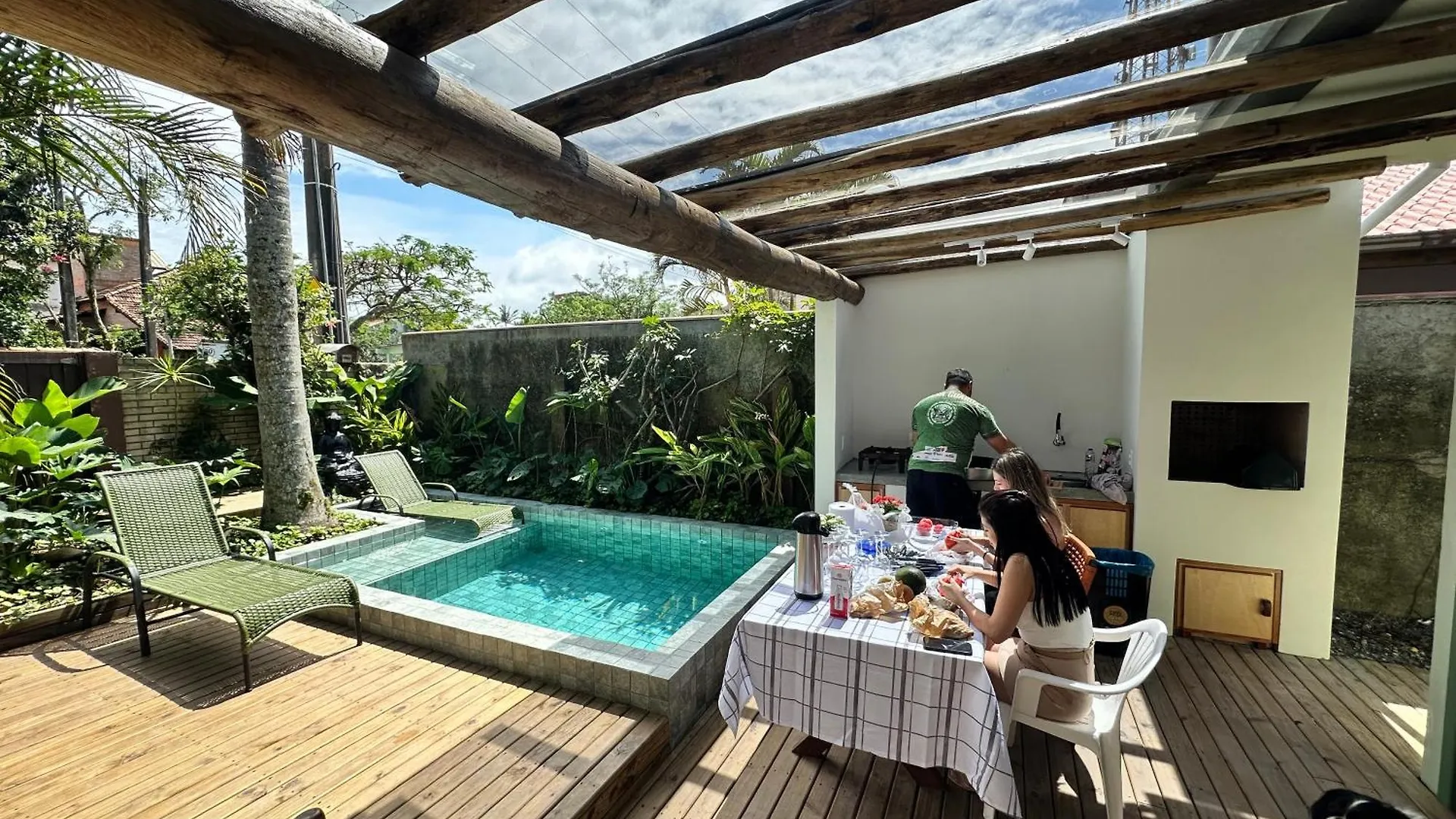Holiday home Guarda Do Embau Aluguel Casa 300Mts Praia Brazil